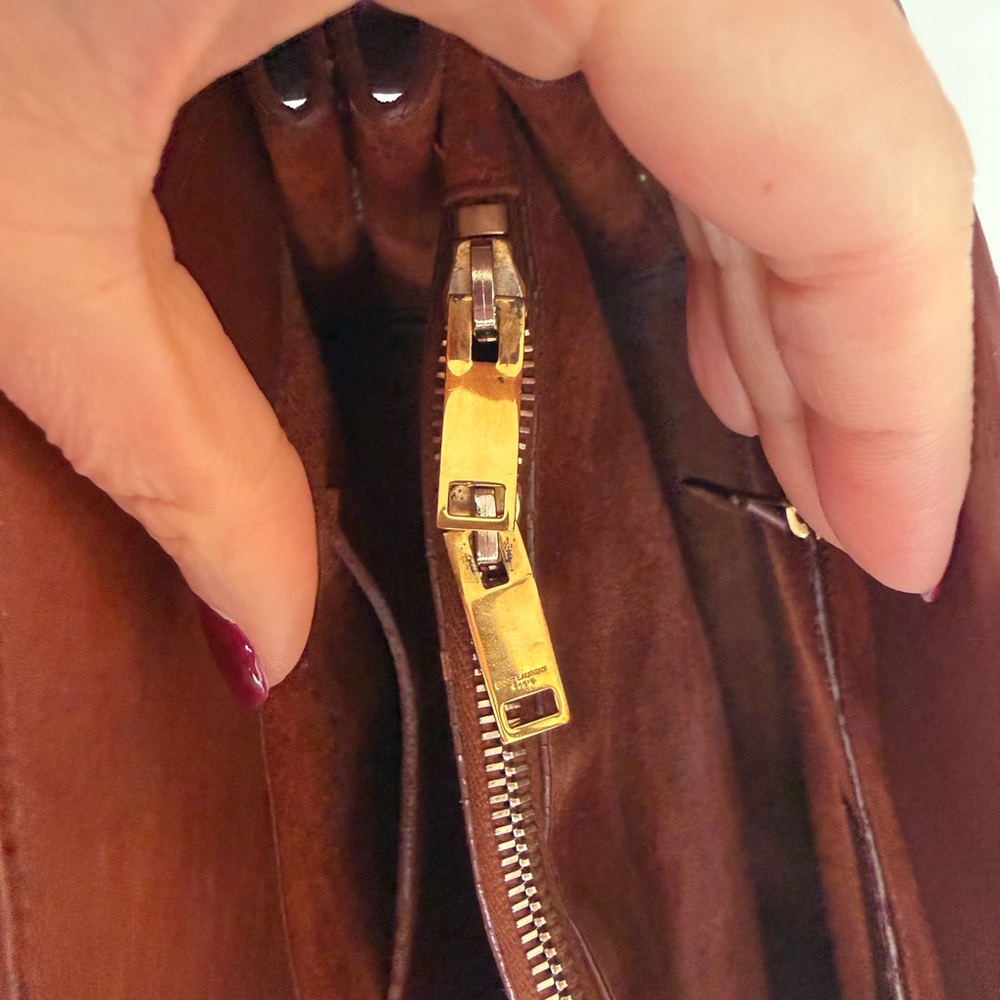 Yves Saint Laurent Sac de Jour (Large) – Camel Calfskin - Picture 10 of 15